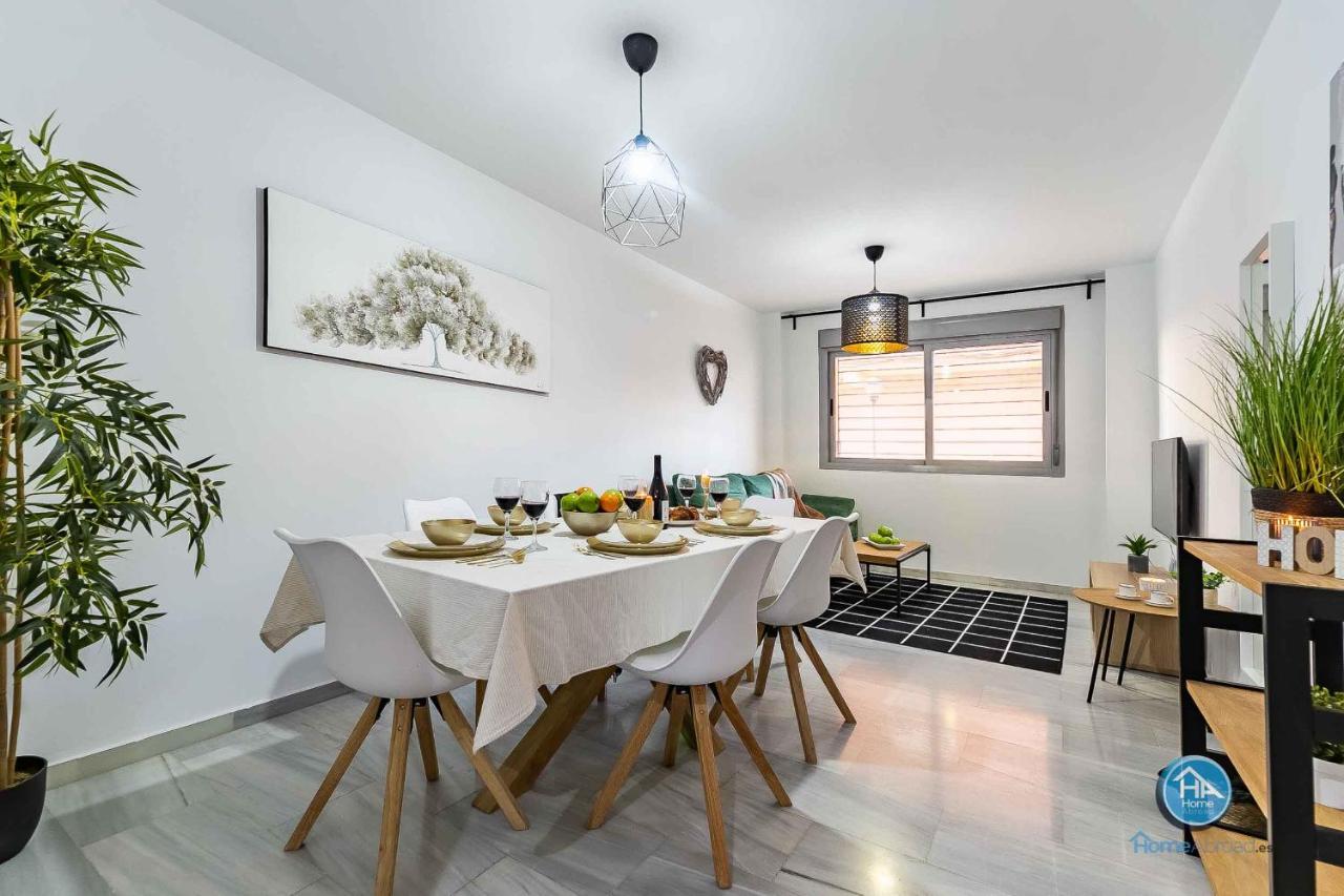 Bajo Urbano Boutique En Carlos Haya Con Terraza Y Parking Málaga Exterior foto
